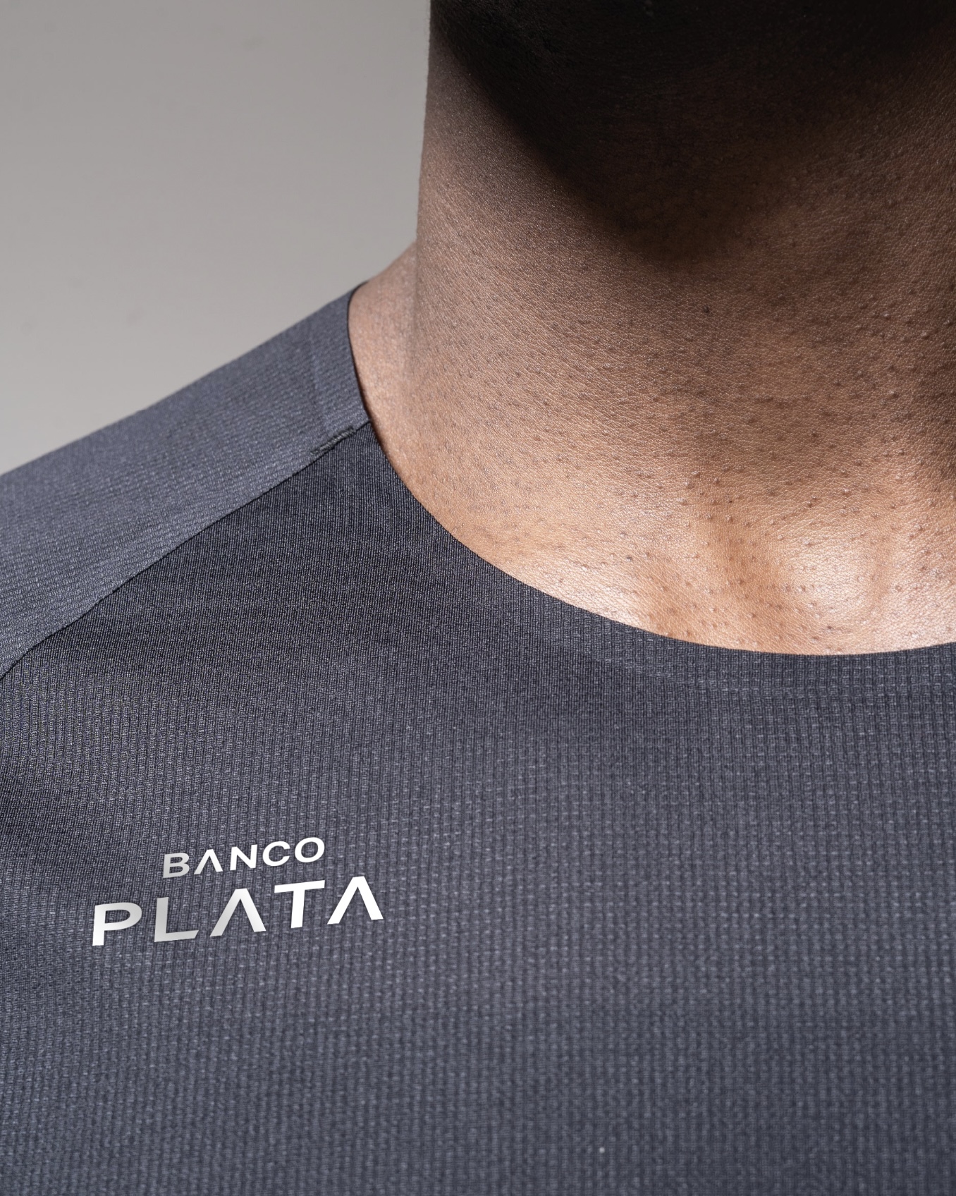 Running tee — side view